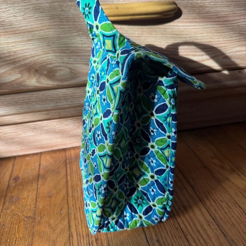 Vera Bradley Quilted Velcro Lunch Bag - Picture 7 of 11